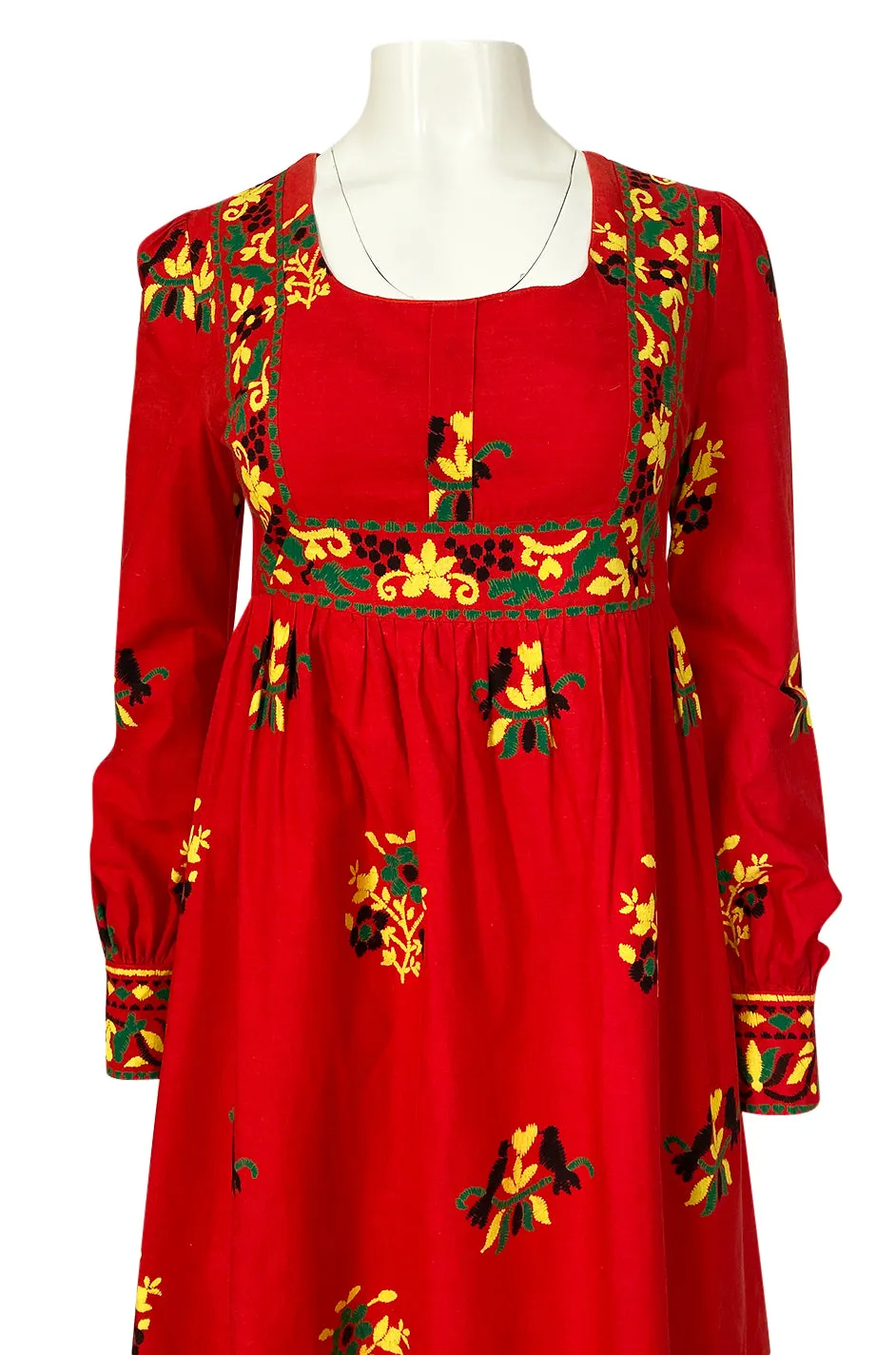 1960s Dollyrockers Bright Floral Printed Red Cotton Caftan Dress