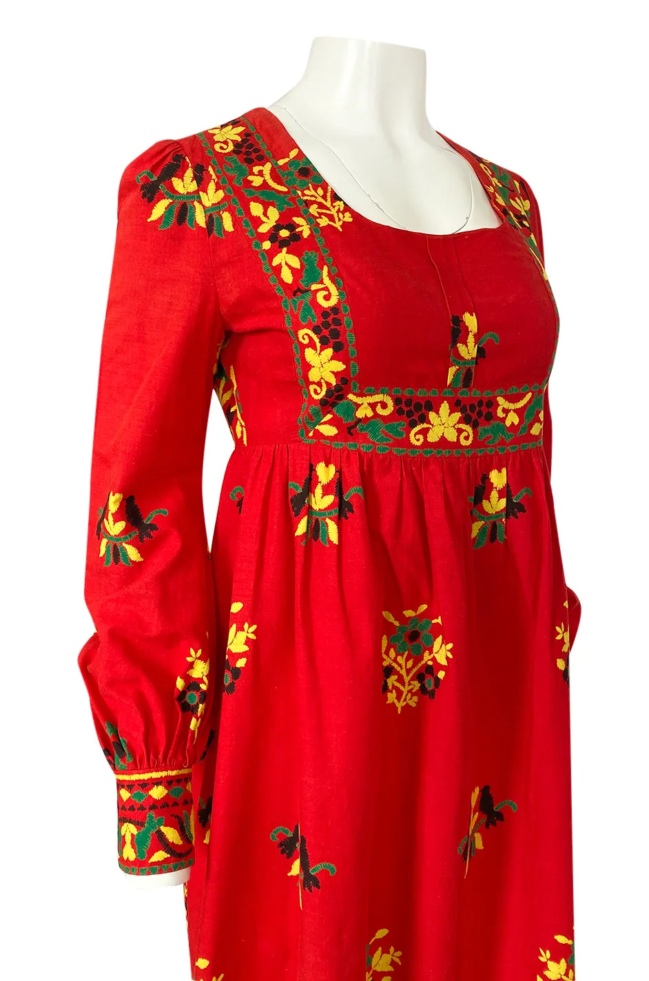 1960s Dollyrockers Bright Floral Printed Red Cotton Caftan Dress