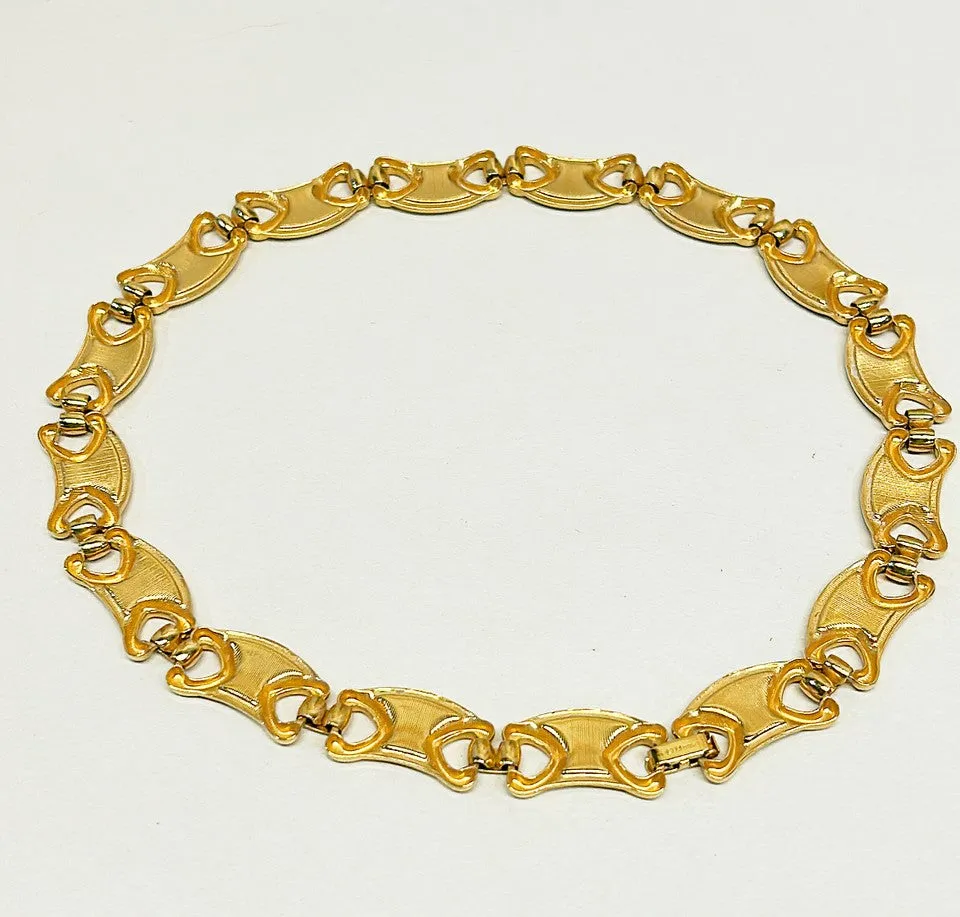 1980’s signed Monet designer collar style necklace.