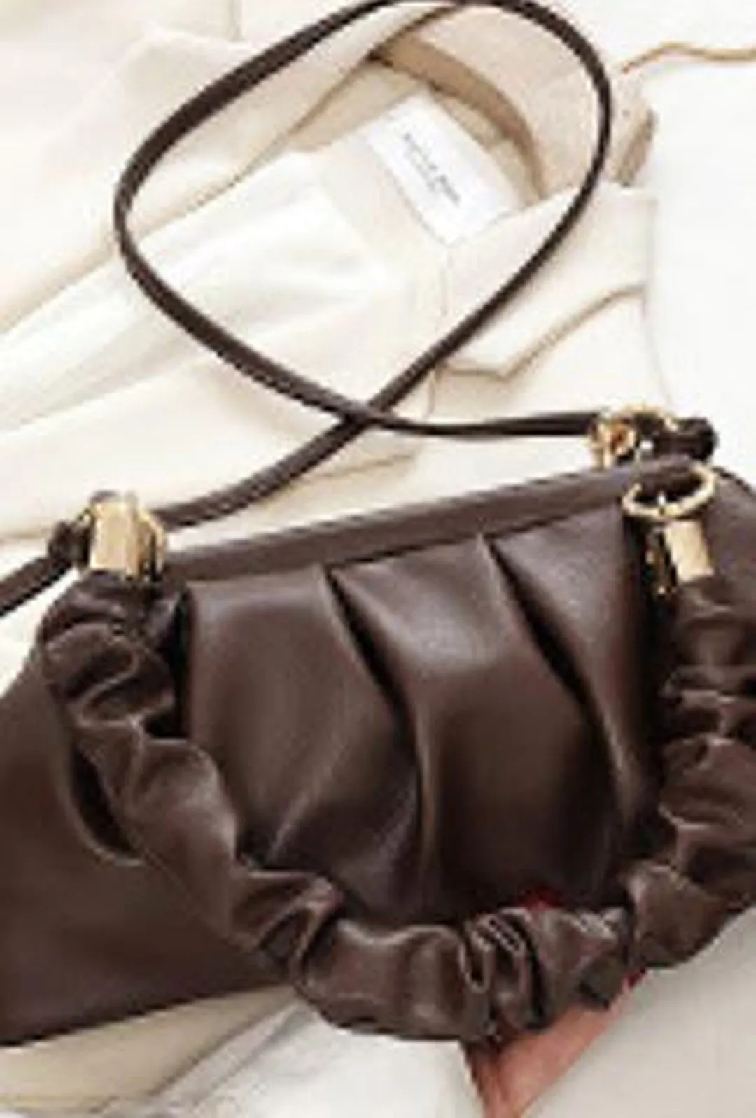 BECCA - HOBO RUCHED BAG