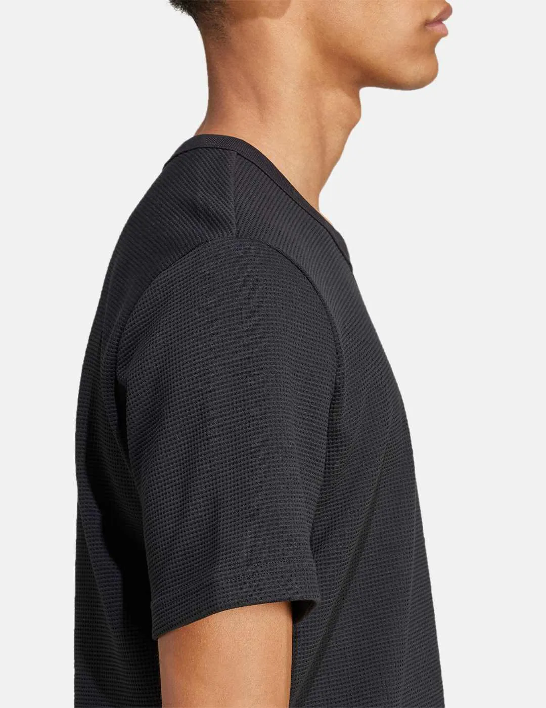 Camiseta Adidas Essentials Waffle Negro