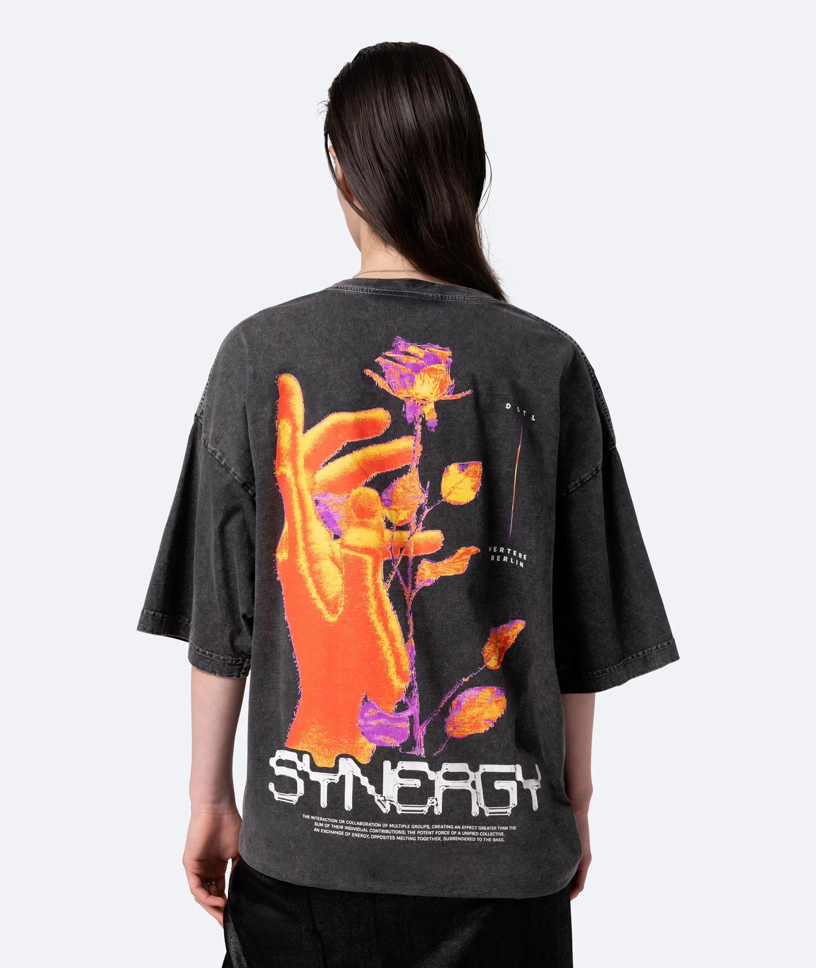 DGTL X VERTERE SYNERGY T-SHIRT - WASHED BLACK