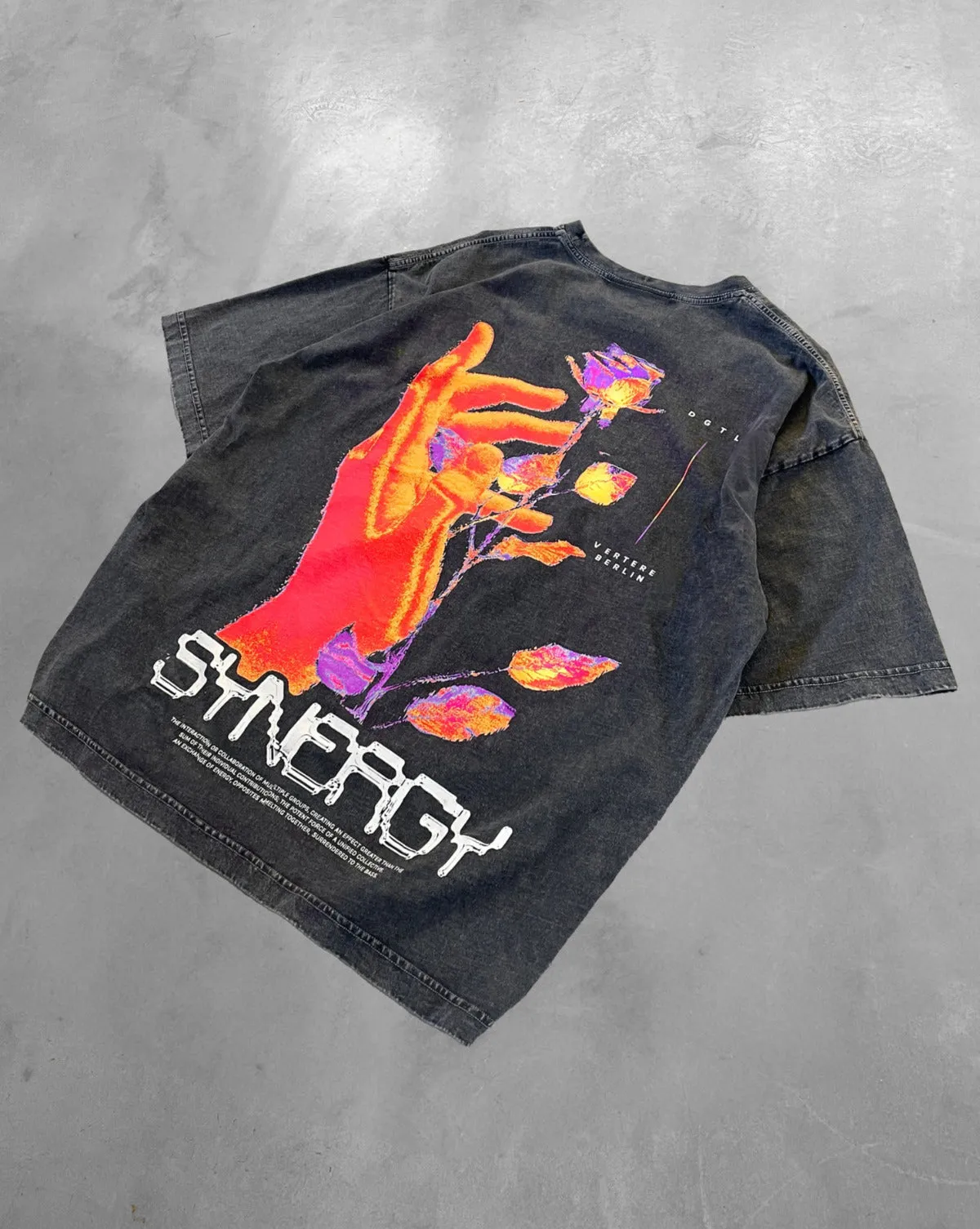 DGTL X VERTERE SYNERGY T-SHIRT - WASHED BLACK