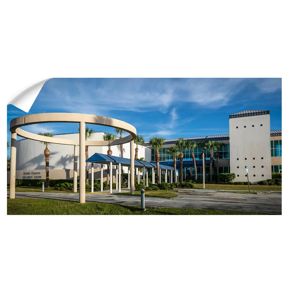 Florida Atlantic Owls - Seward Johnson Education Center Panoramic