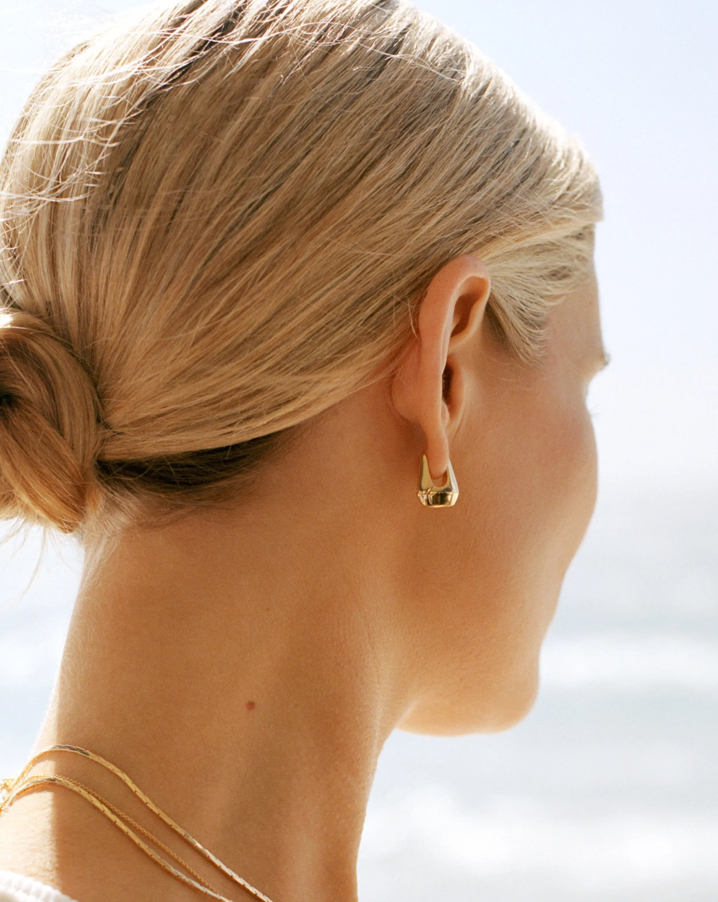 Lucy Williams Arco Small Hoop Earrings  | 18ct Gold Plated Vermeil