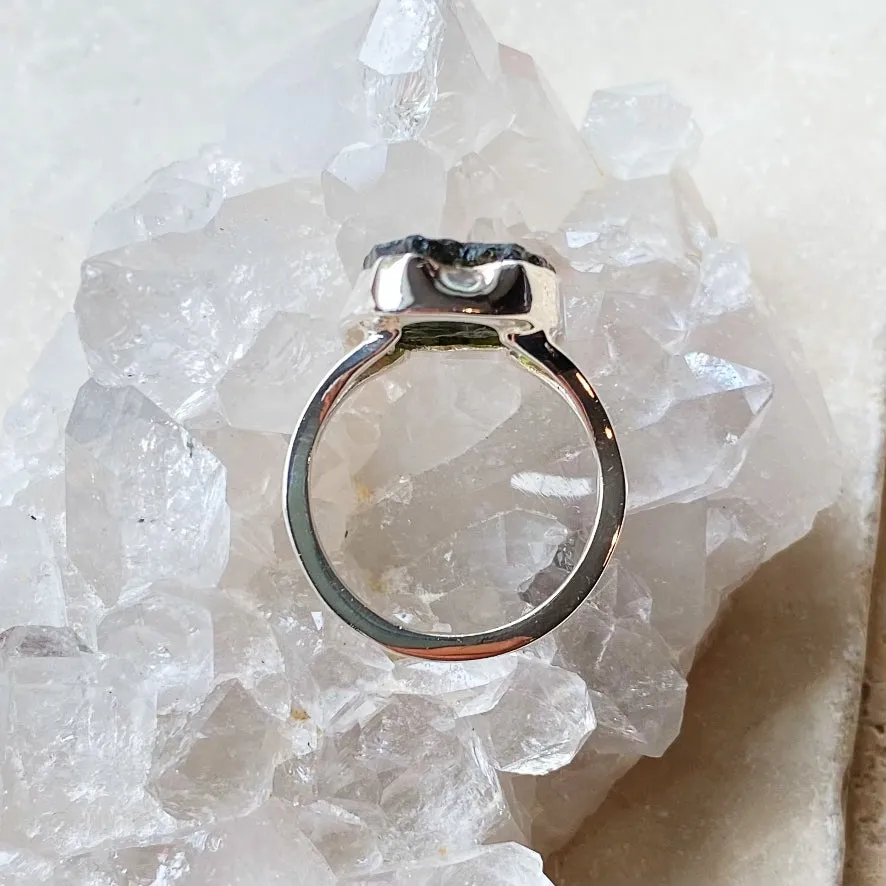 Moldavite Ring - Silver Contour