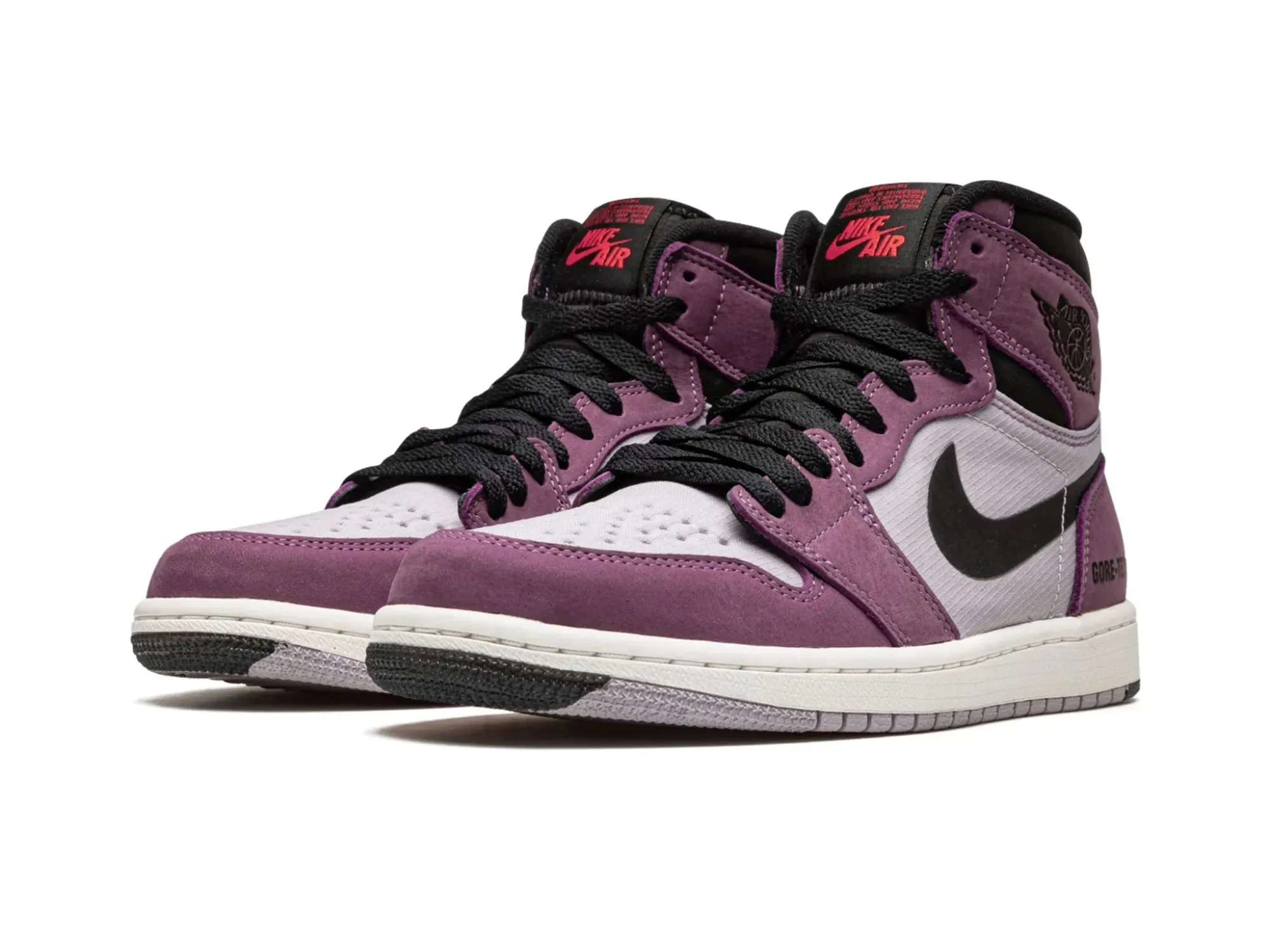 Nike Air Jordan 1 High "Gore-Tex Berry"