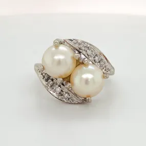 Pearl and Diamond Bypass Ring Toi et Moi in 14K White Gold Vintage Circa 1960