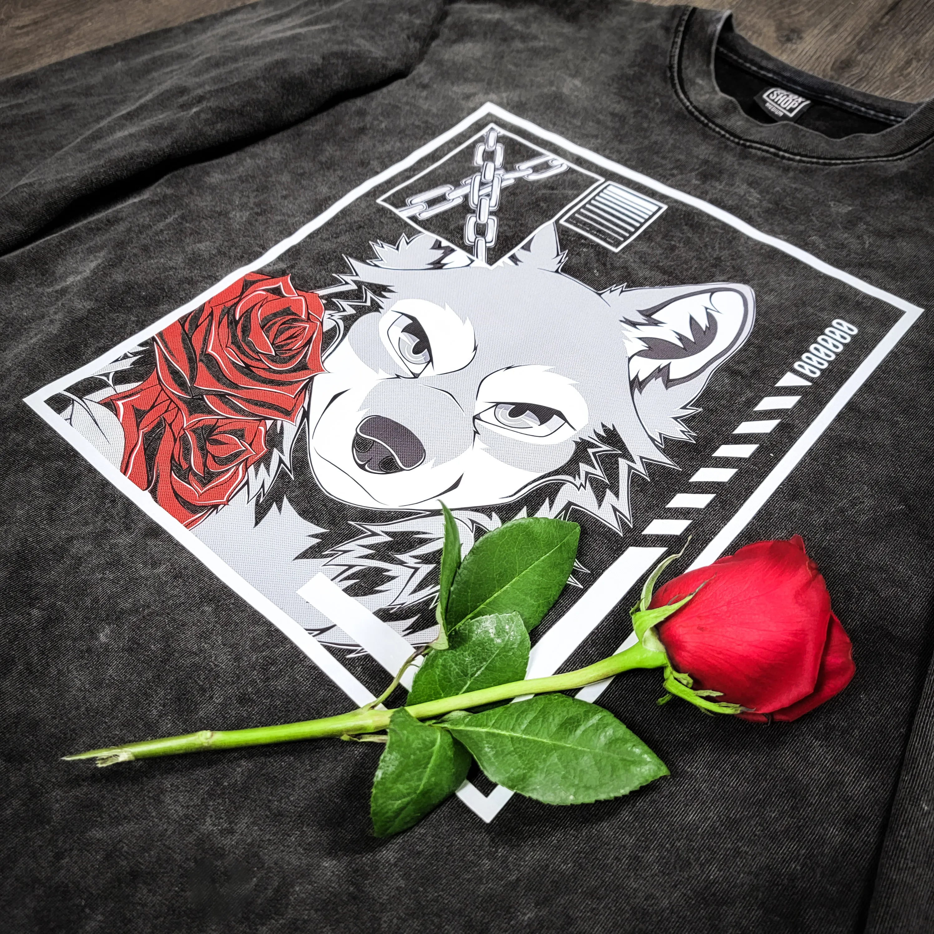 WOLF ROSE LONG SLEEVE T-SHIRT